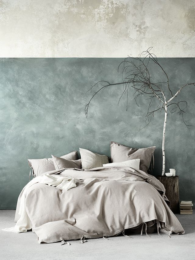 Premium interior painting with textured feature wall finish, Melbourne residential home